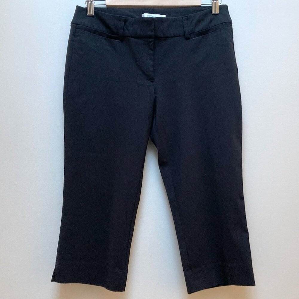 Ricki's Lightweight Black Dress Capris - Size 8